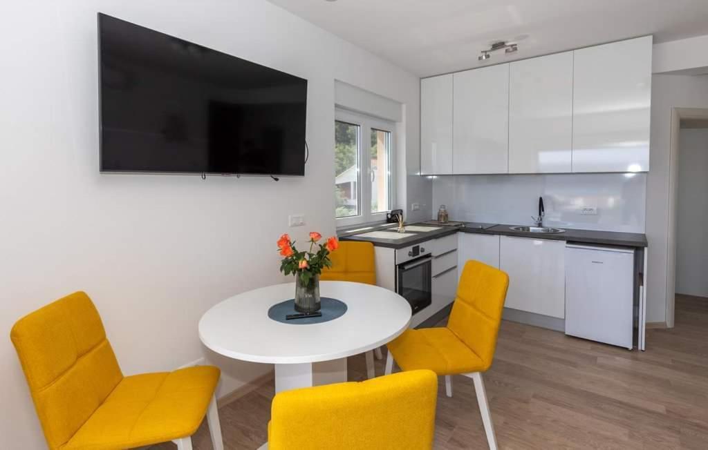Norin Apartement Клек Екстер'єр фото